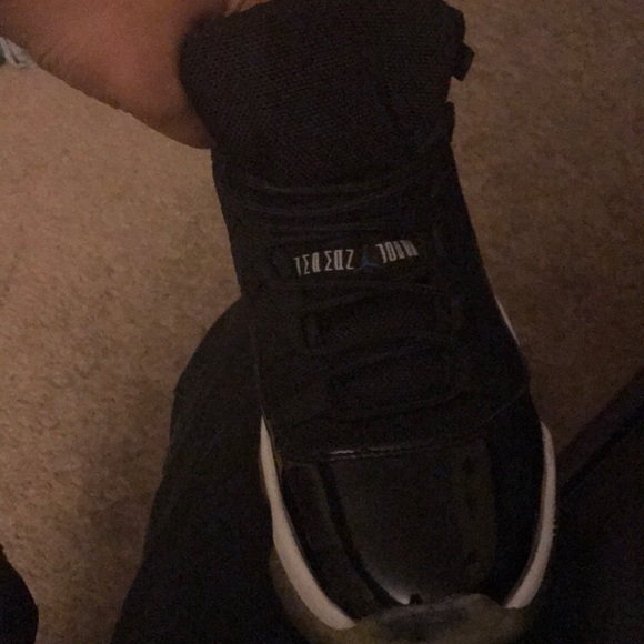 Jordan 11 space jams size 5 - Picture 3 of 5